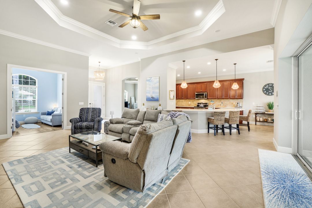 9383 Copper Rock Ct, Naples, FL 34120