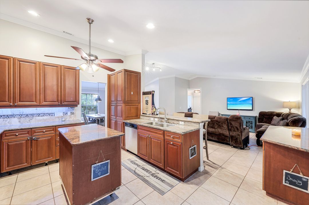 4295 14th St NE, Naples, FL 34120