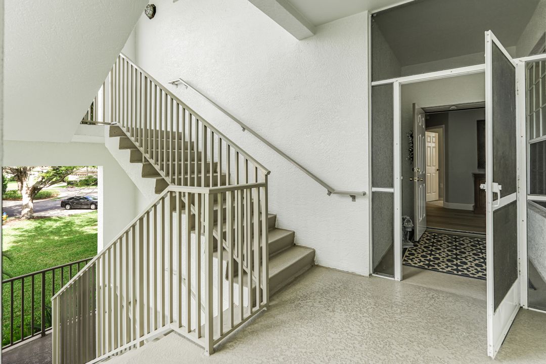 8267 Parkstone Pl #201, Naples, FL 34120