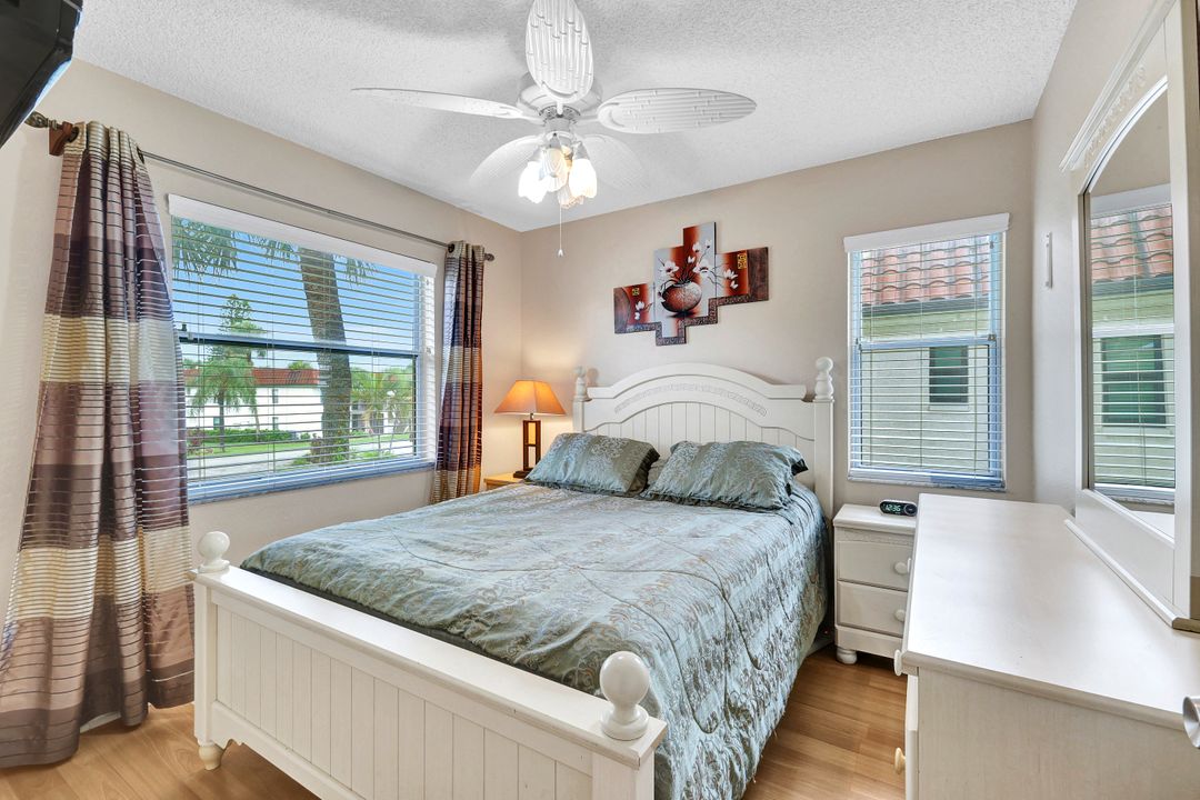 4346 27th Ct SW #201, Naples, FL 34116