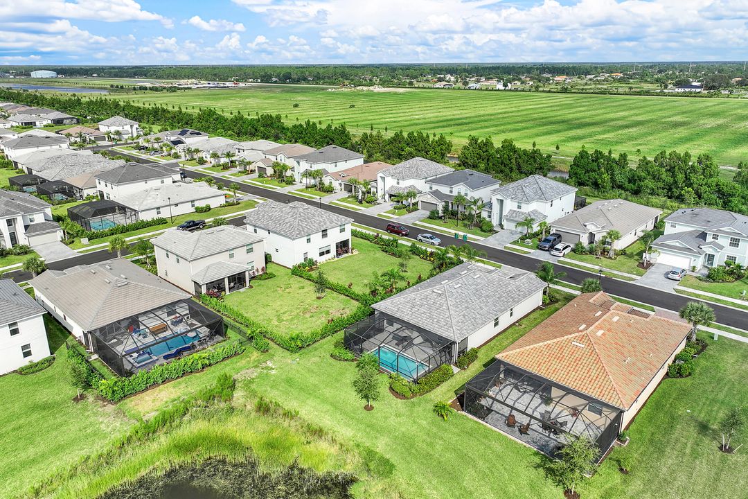 2214 Cara Cara Way, Naples, FL 34120