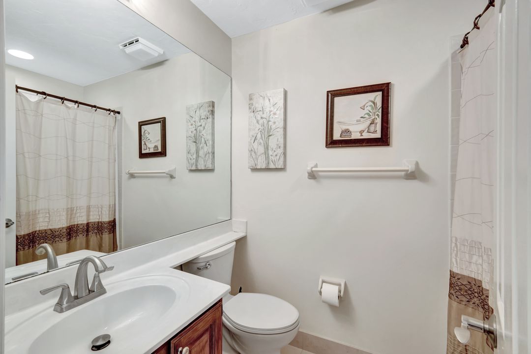 27105 Oakwood Lake Dr, Bonita Springs, FL 34134