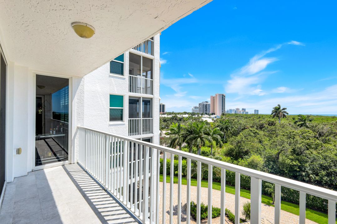 6361 Pelican Bay Blvd #402, Naples, FL 34108