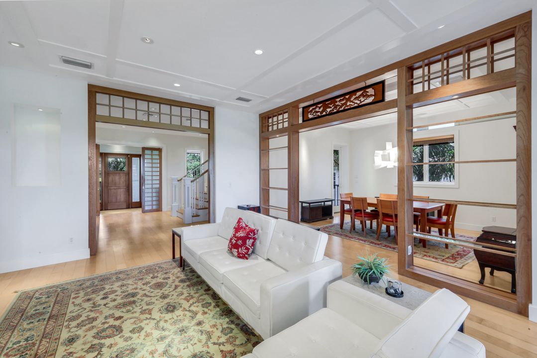834 Hideaway Cir W, Marco Island, FL 34145