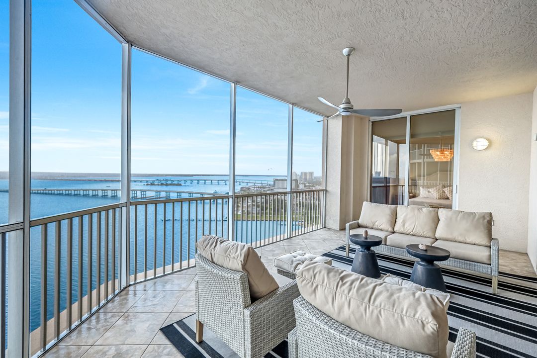 2090 W First St #2105, Fort Myers, FL 33901