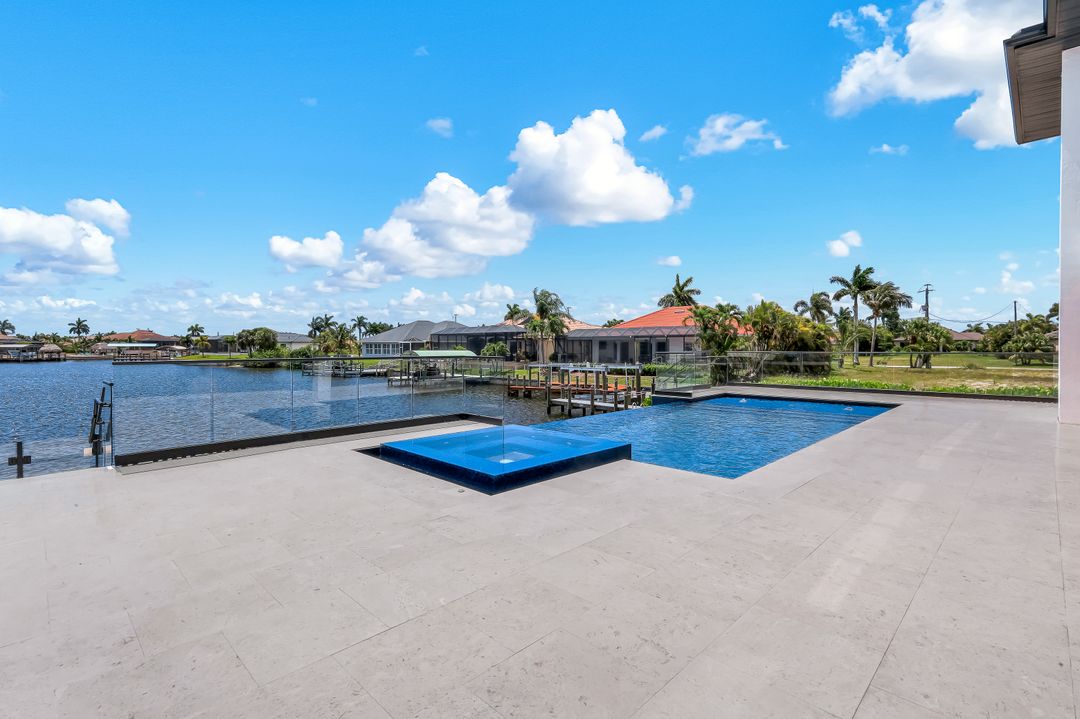 432 Burnt Store Rd S, Cape Coral, FL 33991