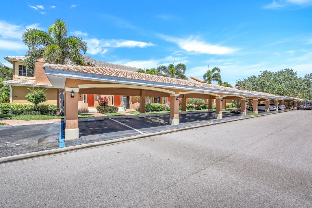 28080 Cavendish Ct #2008, Bonita Springs, FL 34135