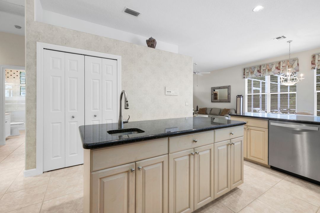 12820 Silverthorn Ct, Bonita Springs, FL 34135