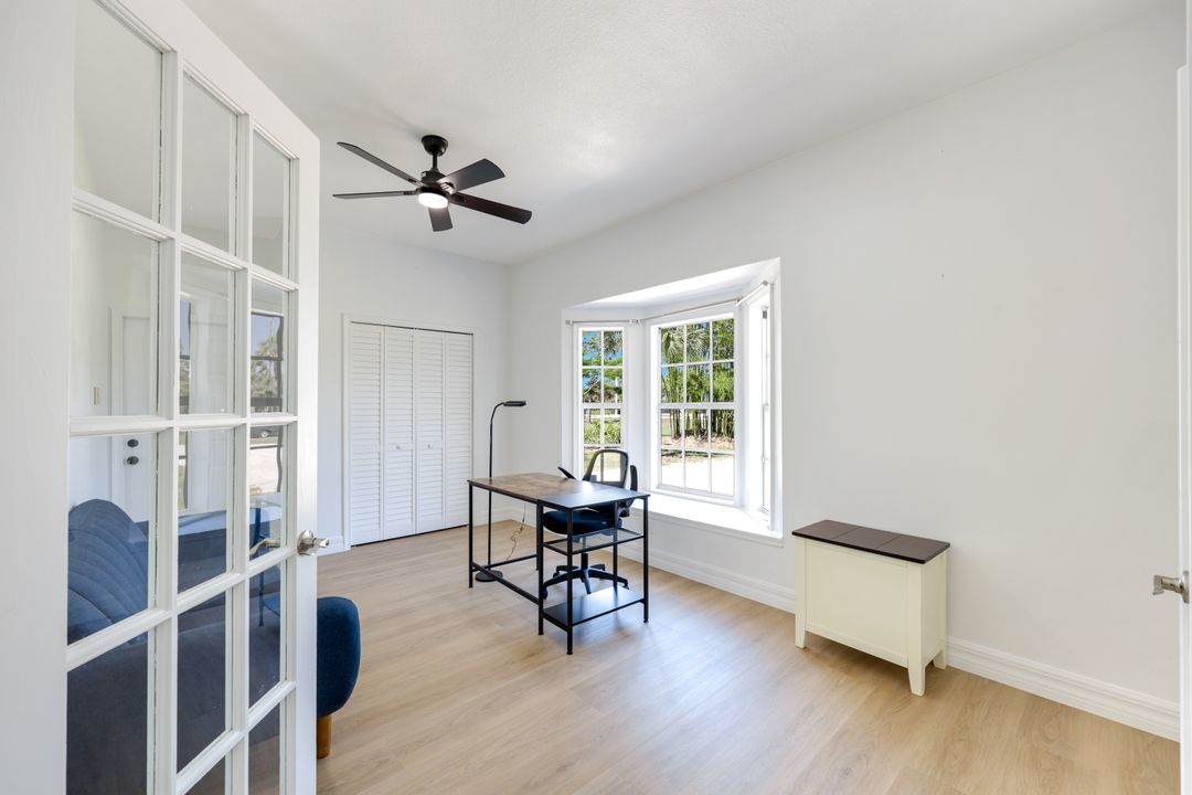 491 21st St NW, Naples, FL 34120