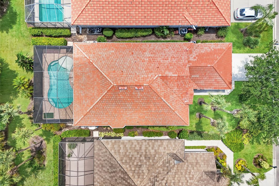 6072 Highwood Park Ln, Naples, FL 34110