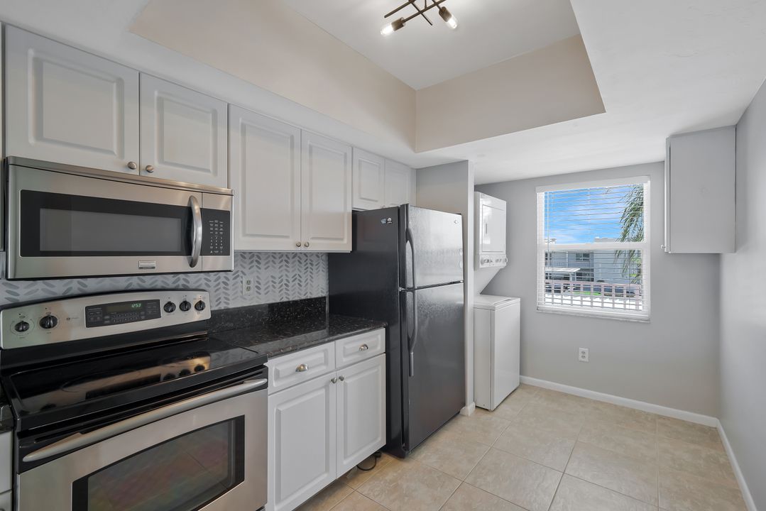 4550 SE 5th Pl #202, Cape Coral, FL 33904