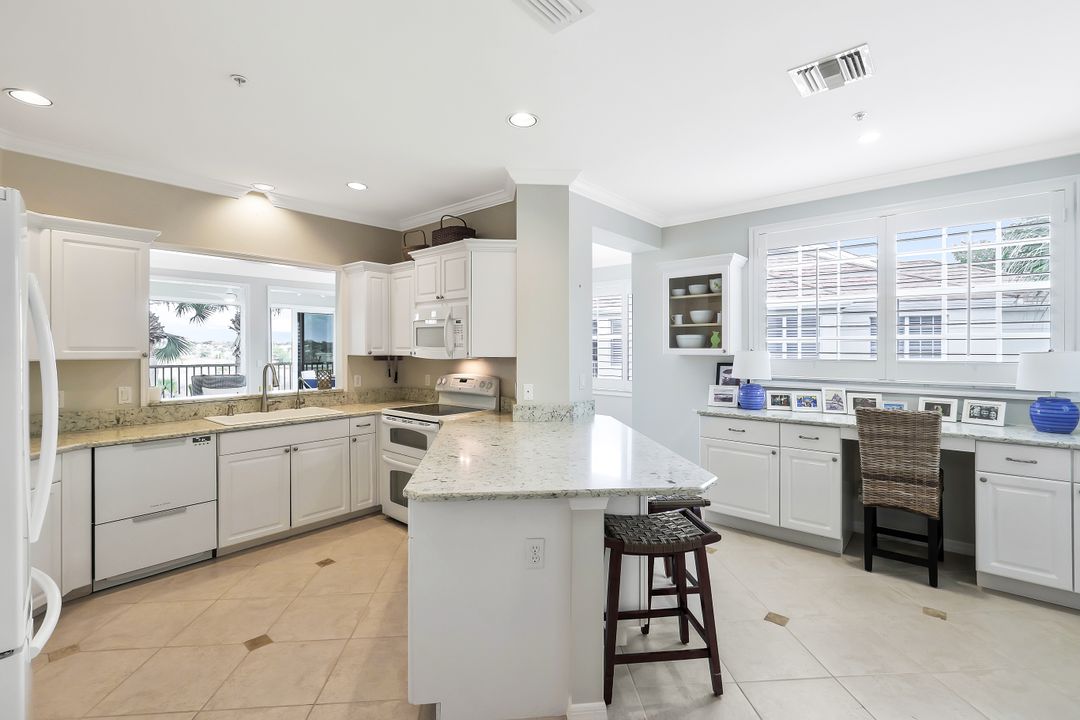 25010 Cypress Hollow Ct #204, Bonita Springs, FL 34134