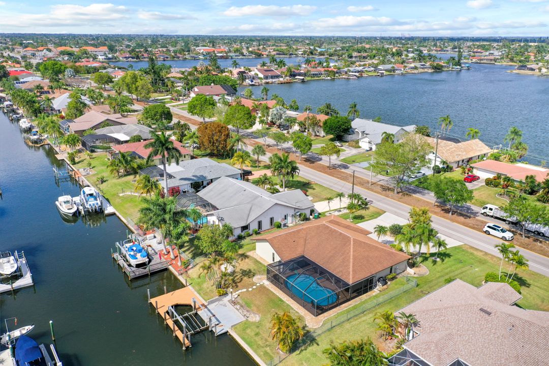 5032 Skyline Blvd, Cape Coral, FL 33914