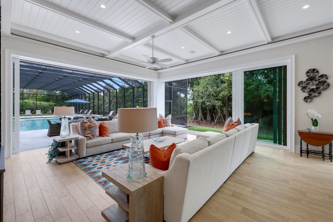 3150 Dahlia Way, Naples, FL 34105