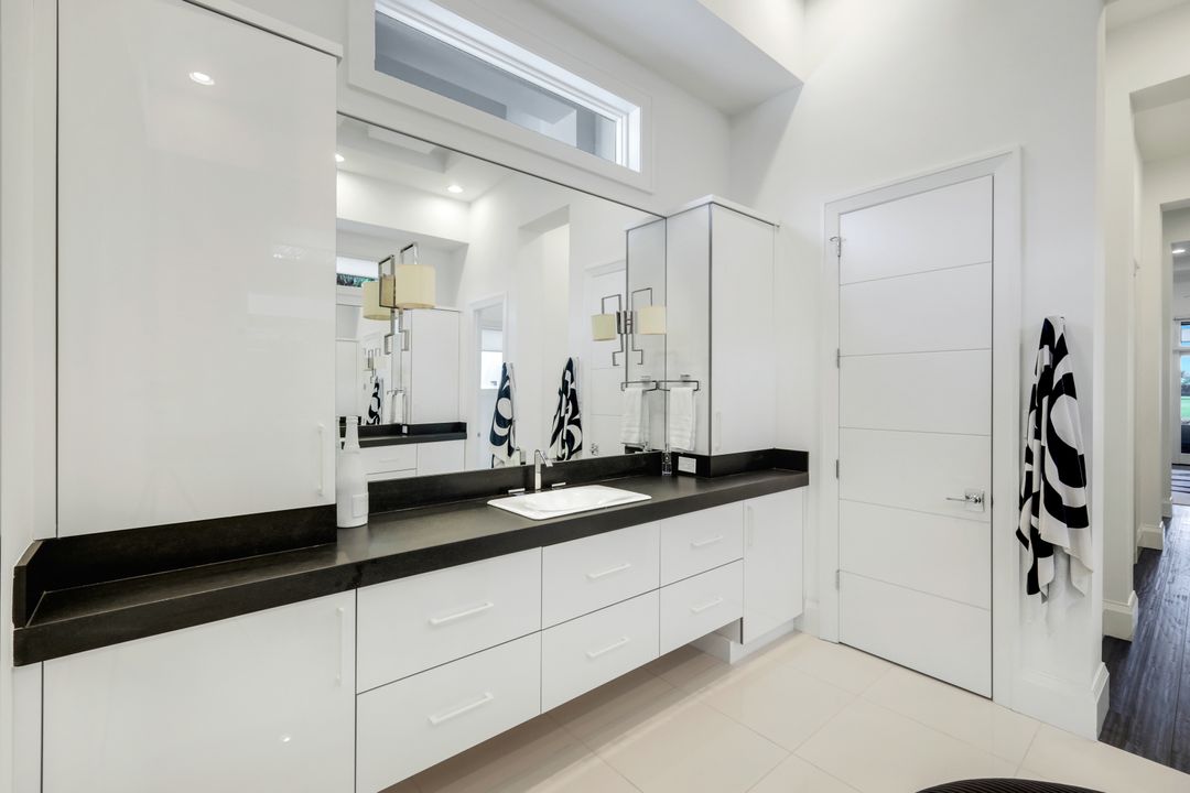 16438 Seneca Way, Naples, FL 34110