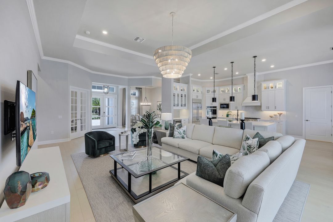 15572 Montello Ln, Naples, FL 34114