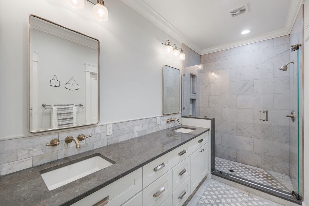 6355 Lexington Ct #102, Naples, FL 34110