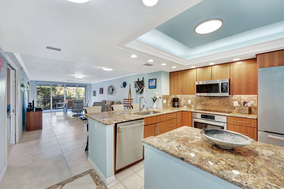 100 Stevens Landing Dr #101, Marco Island, FL 34145