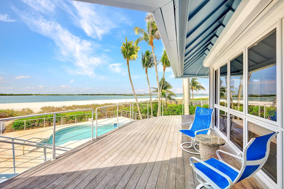 336 Seabreeze Dr, Marco Island, FL 34145