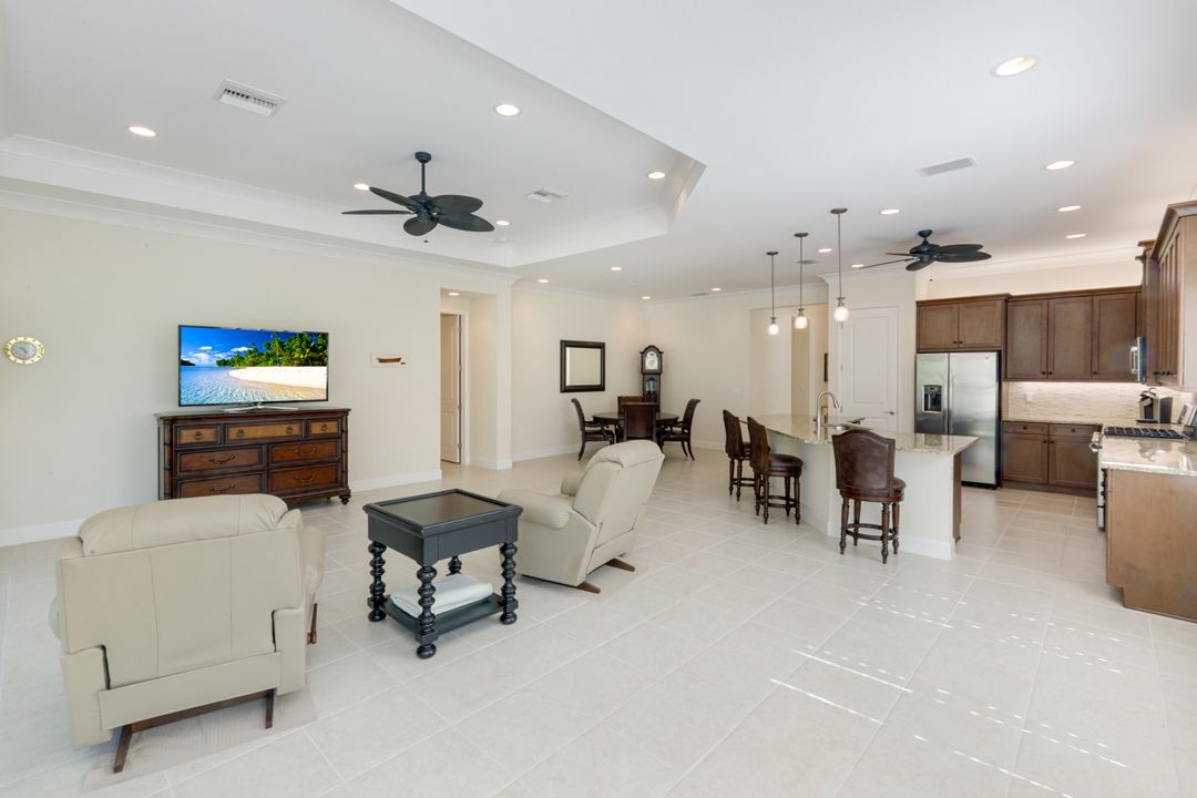 28564 Twain Dr, Bonita Springs, FL 34135