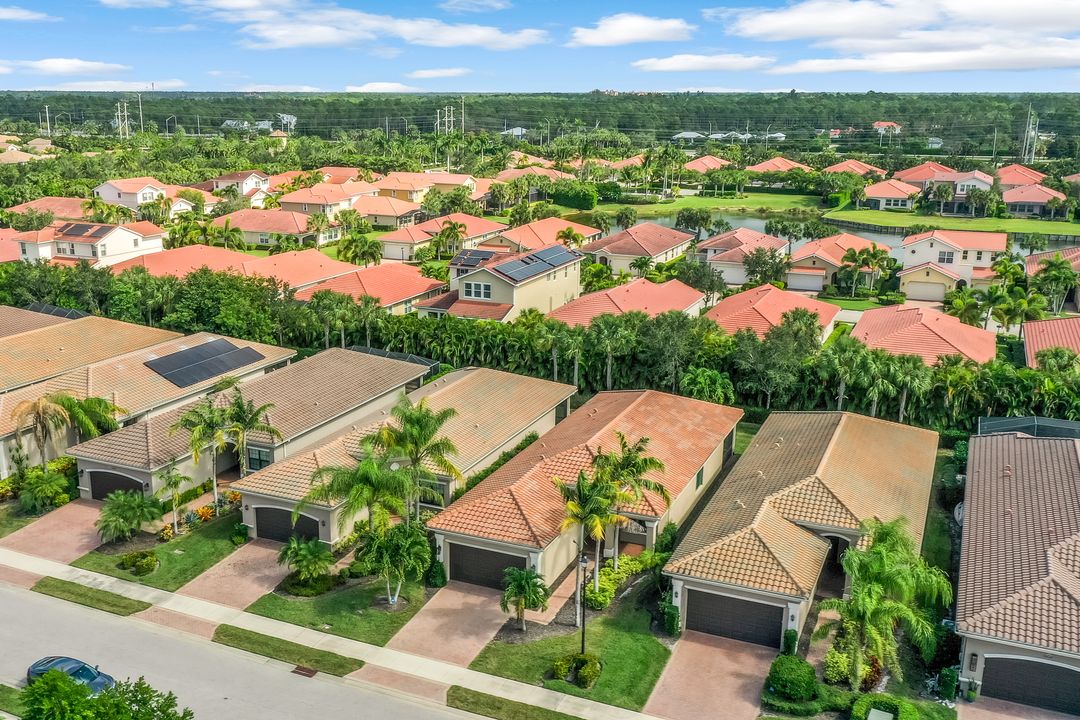 13644 Mandarin Cir, Naples, FL 34109