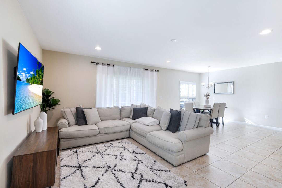 3844 Tilbor Circle, Fort Myers, FL 33916