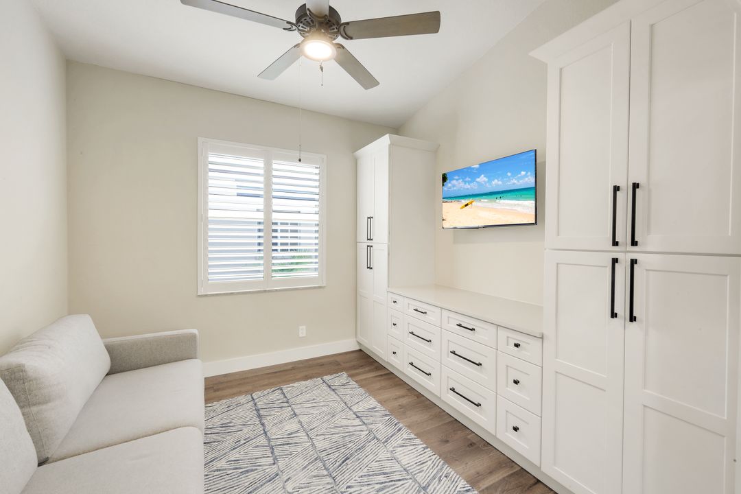 8612 Ibis Cove Cir, Naples, FL 34119