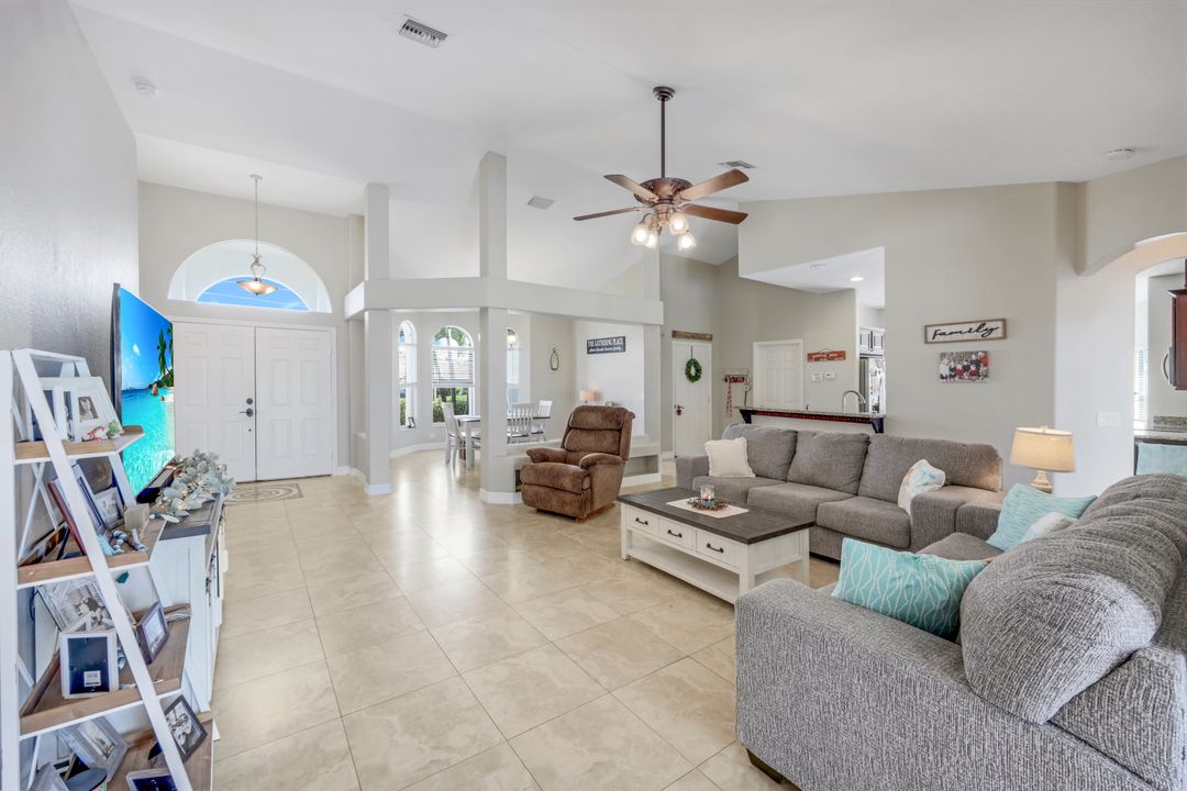 1302 SW 20th St, Cape Coral, FL 33991