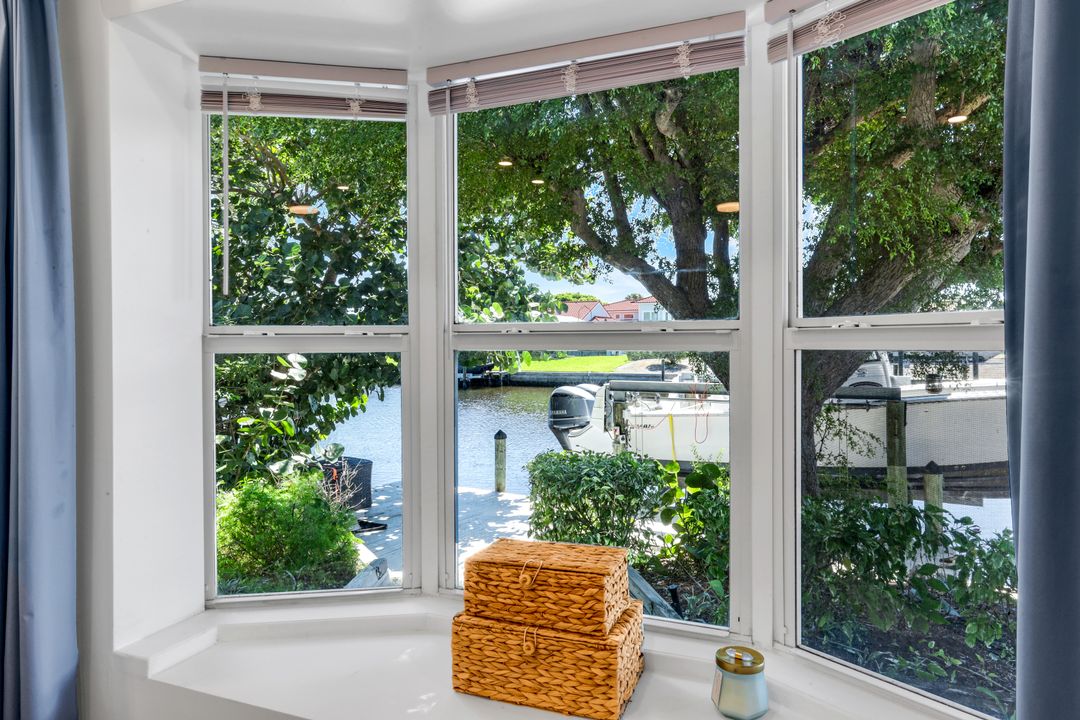 915 Pecten Ct, Sanibel, FL 33957