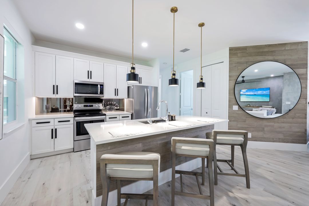 5995 Lancewood Way, Naples, FL 34116