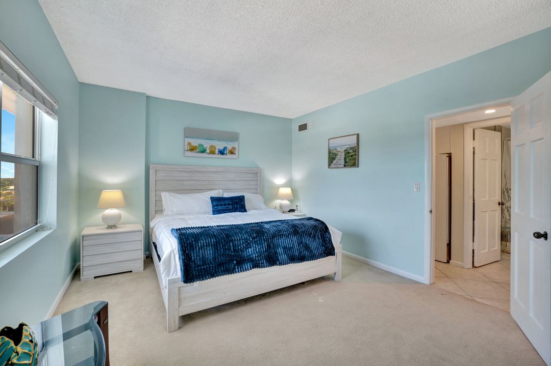 220 Seaview Ct #613, Marco Island, FL 34145