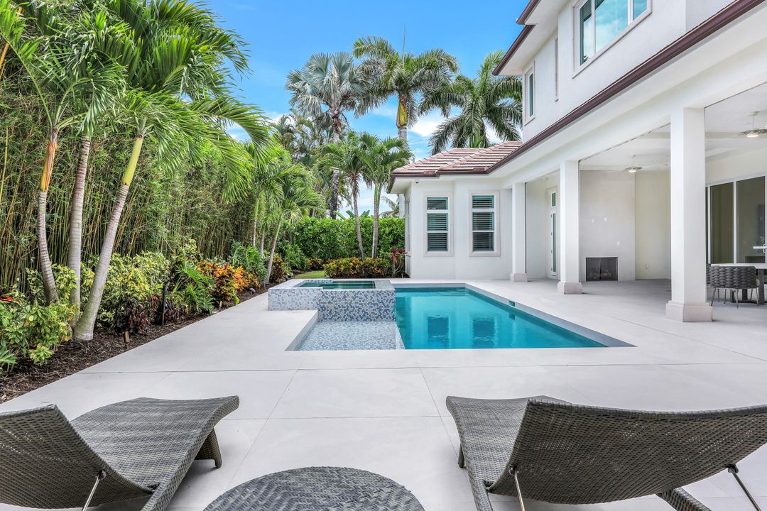 569 Neapolitan Way, Naples, FL 34103