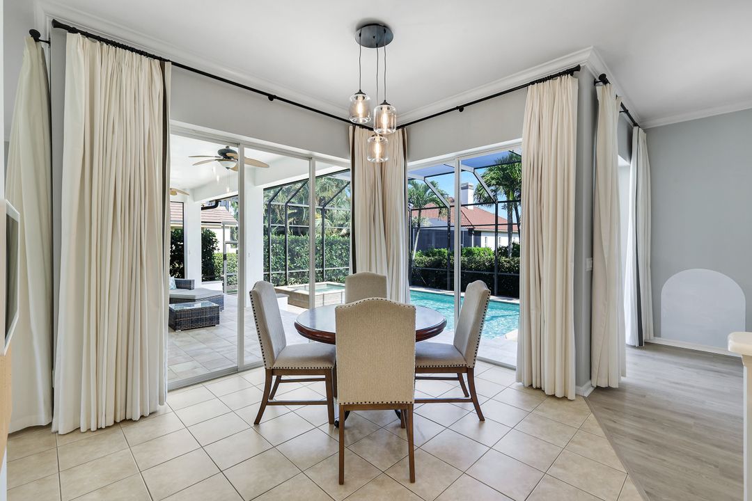 8748 S Lake Cir, Fort Myers, FL 33908