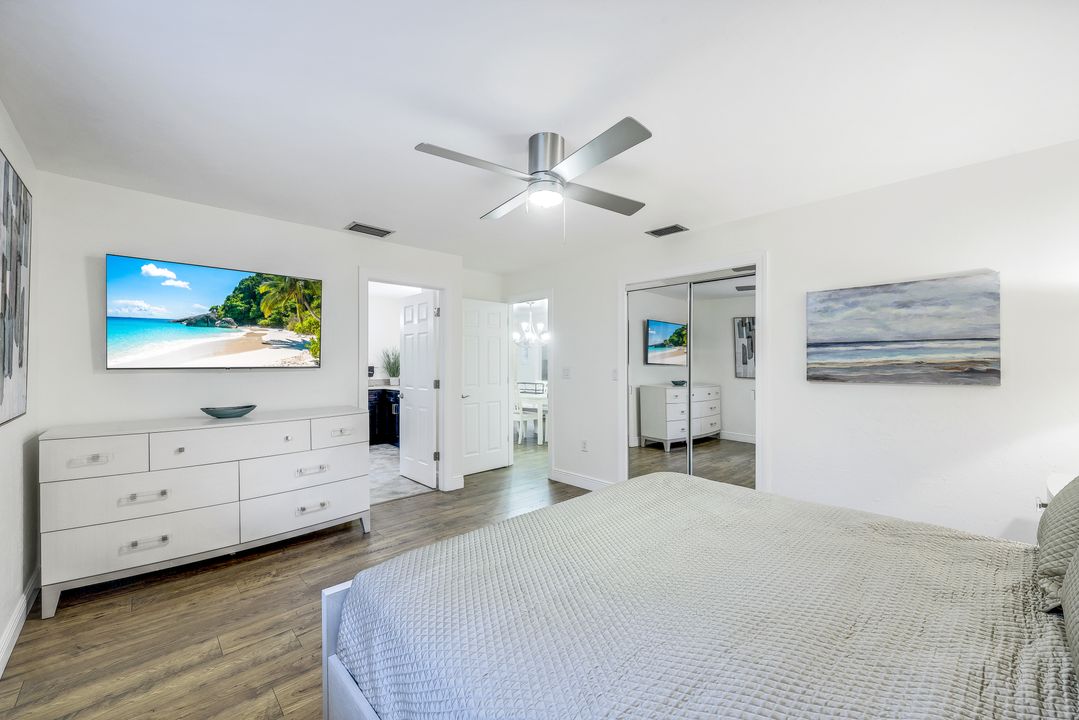 6890 Hendry Creek Dr, Fort Myers, FL 33908