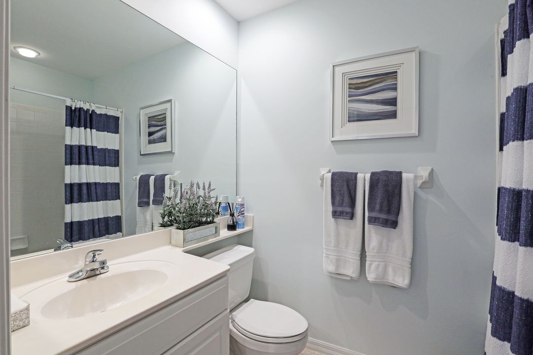 8223 Parkstone Pl #306, Naples, FL 34120