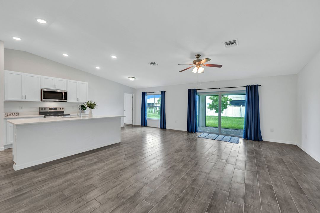 1314 SW 35th Terrace, Cape Coral, FL 33914