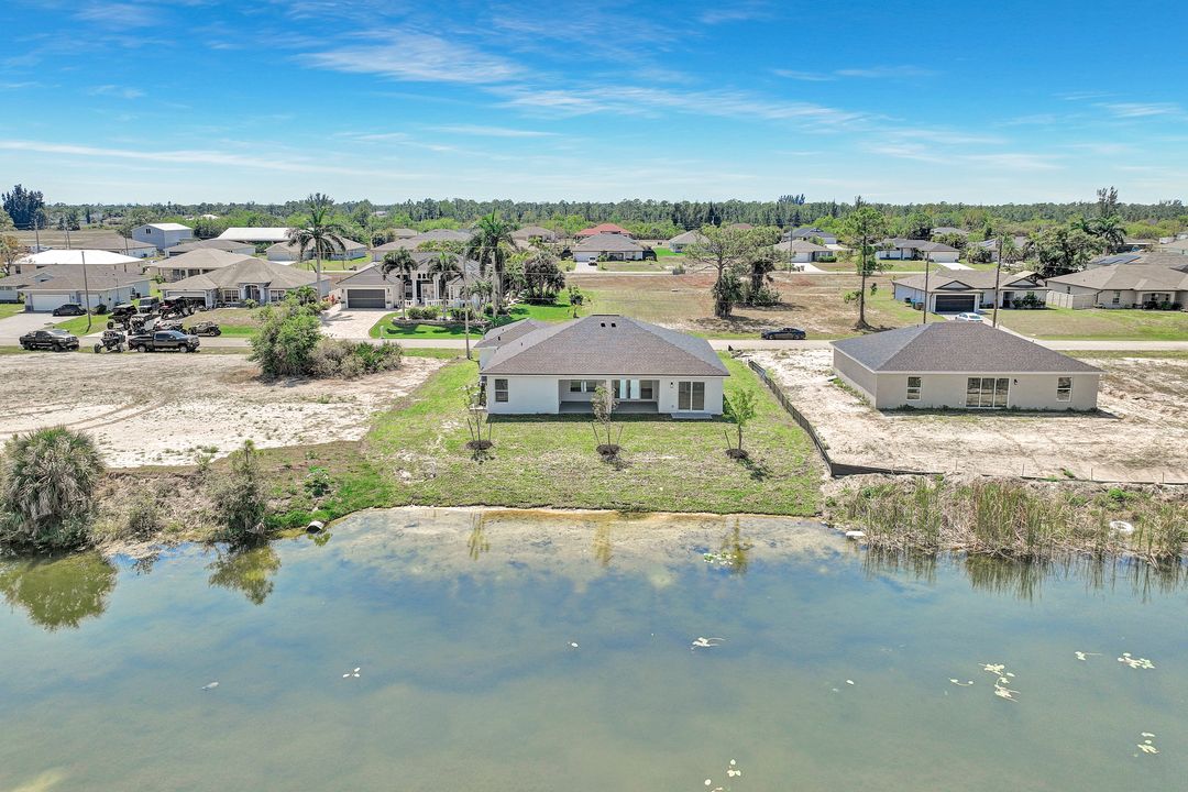 2821 NW 25th Ln, Cape Coral, FL 33993