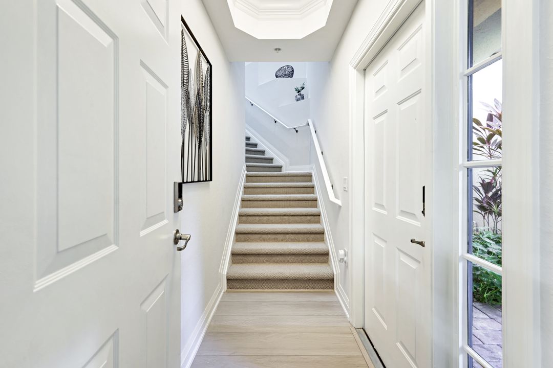 8755 Coastline Ct #201, Naples, FL 34120