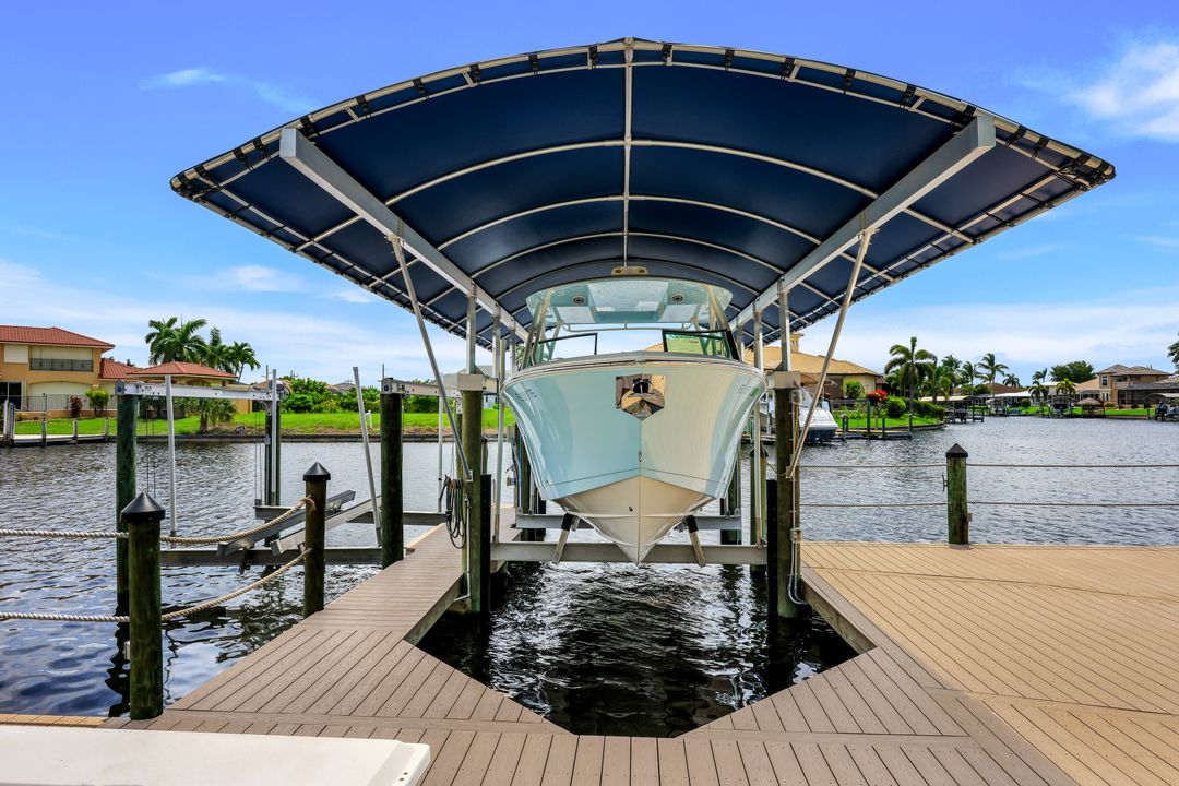 4813 SW 23rd Ave, Cape Coral, FL 33914