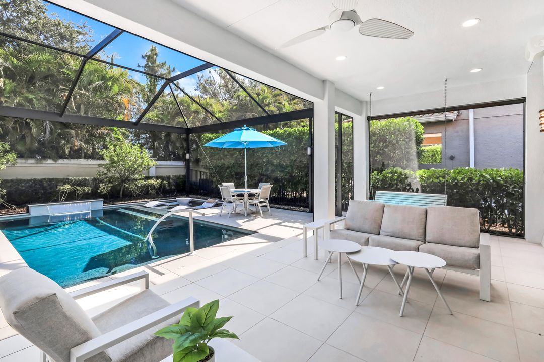 13836 Luna Dr, Naples, FL 34109