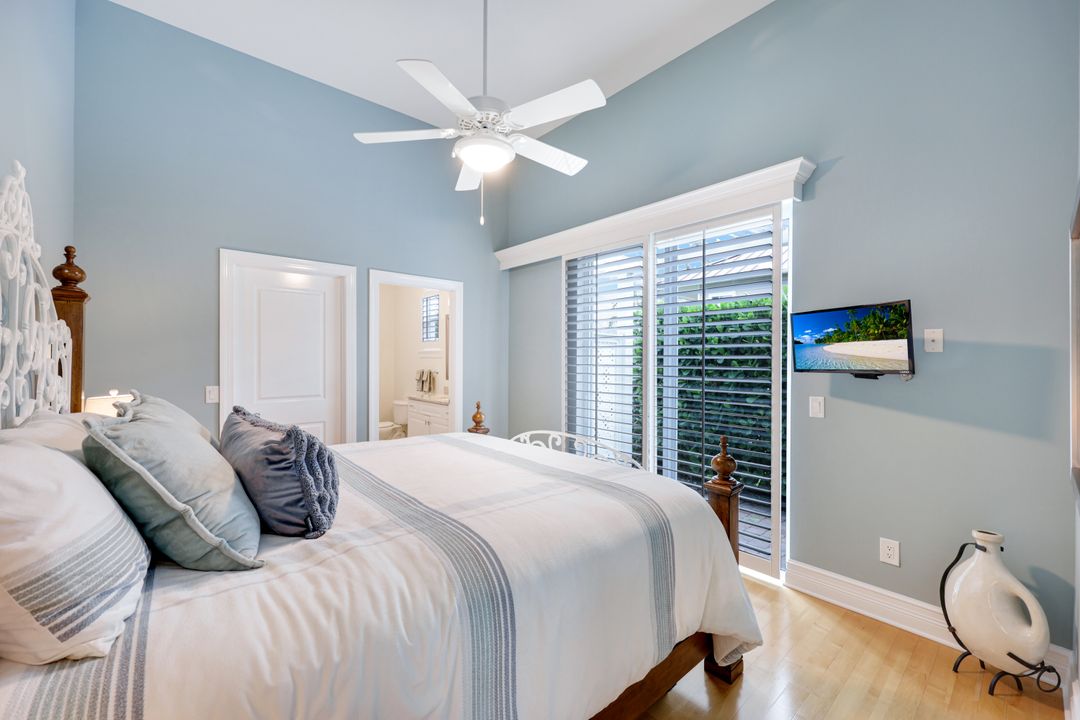 27154 Harbor Dr, Bonita Springs, FL 34135