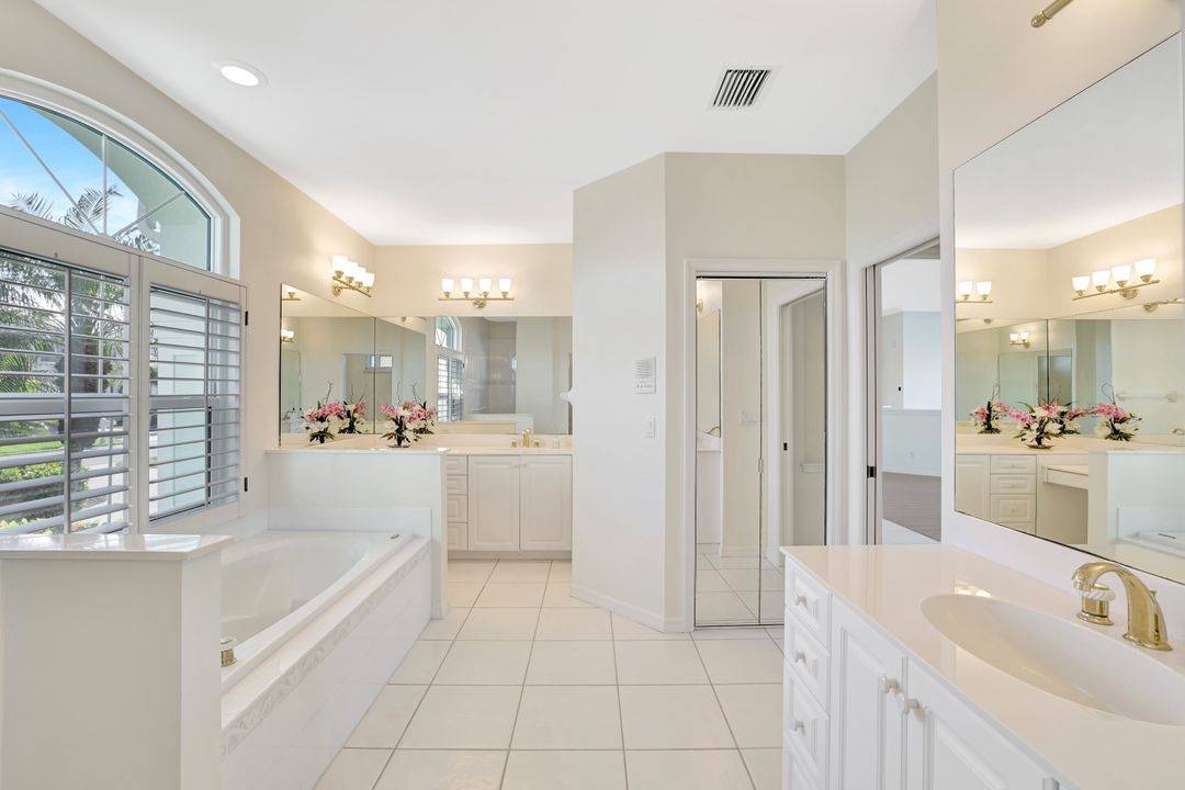 60 Anchor Ct, Marco Island, FL 34145