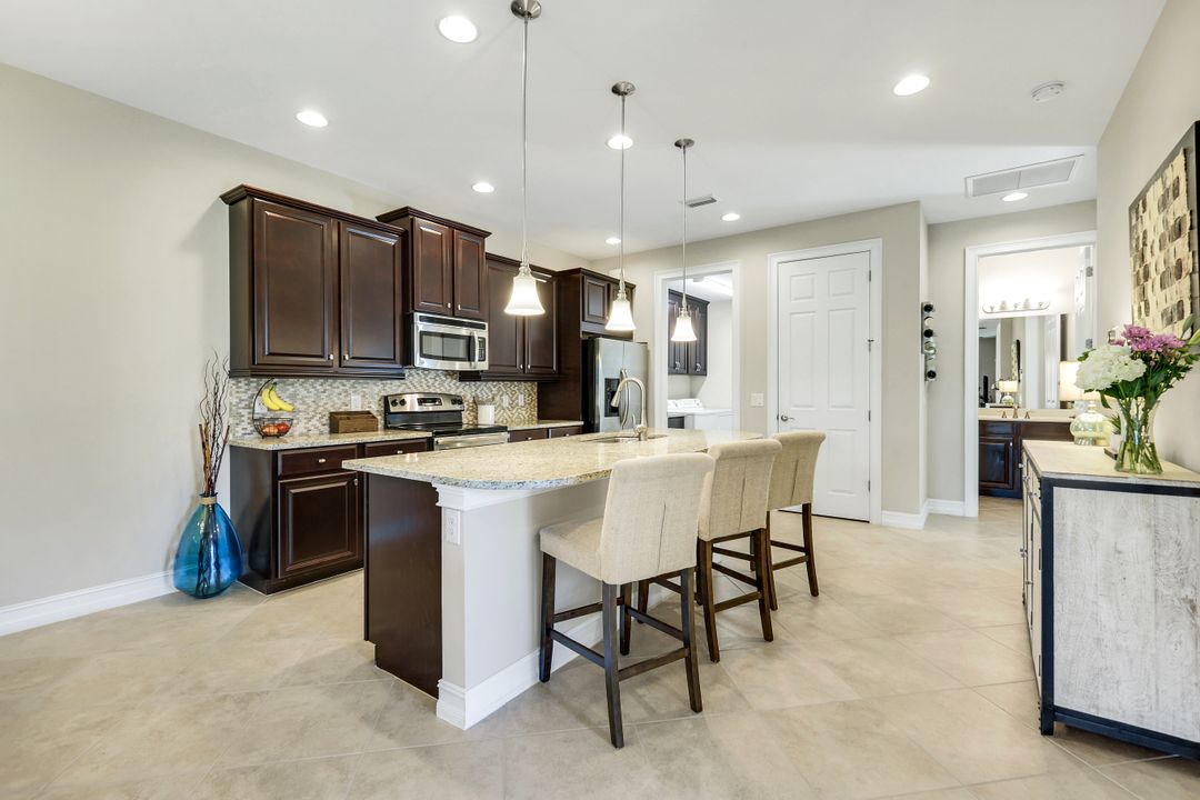 11087 St. Roman Way, Bonita Springs, FL 34135