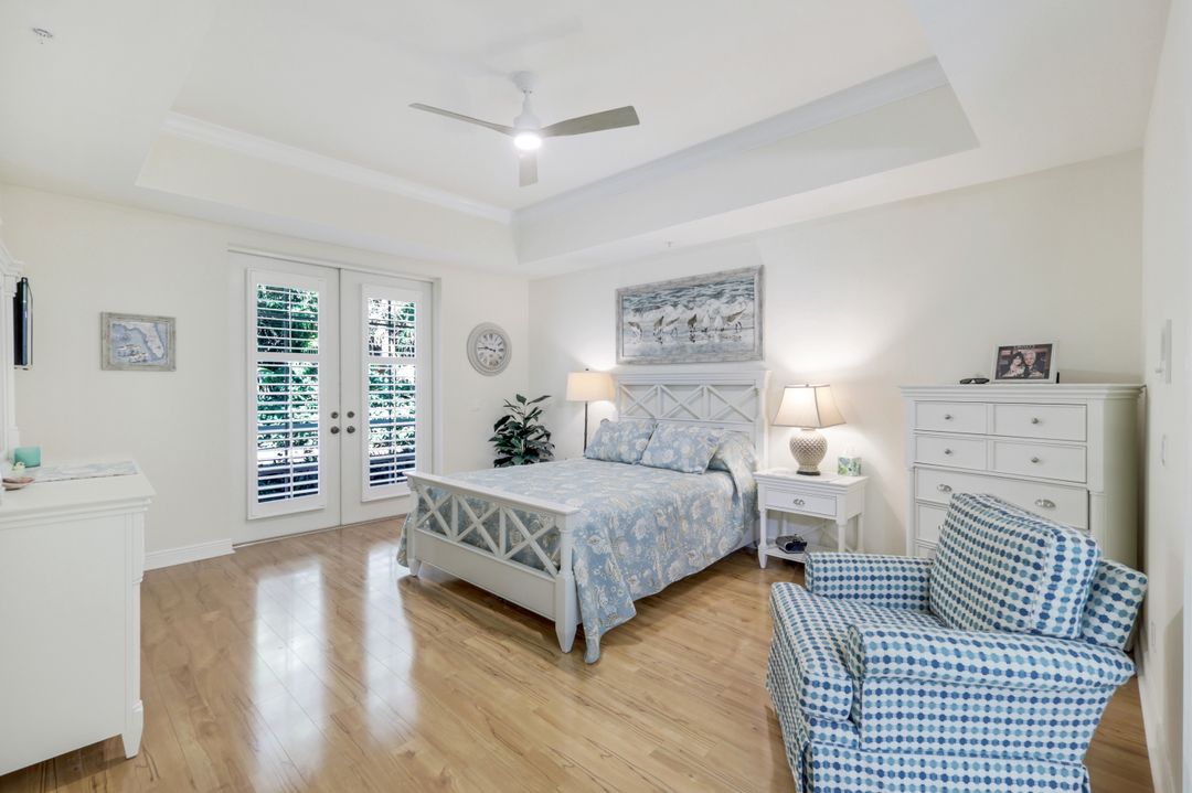 2365 Hidden Lake Dr #9, Naples, FL 34112