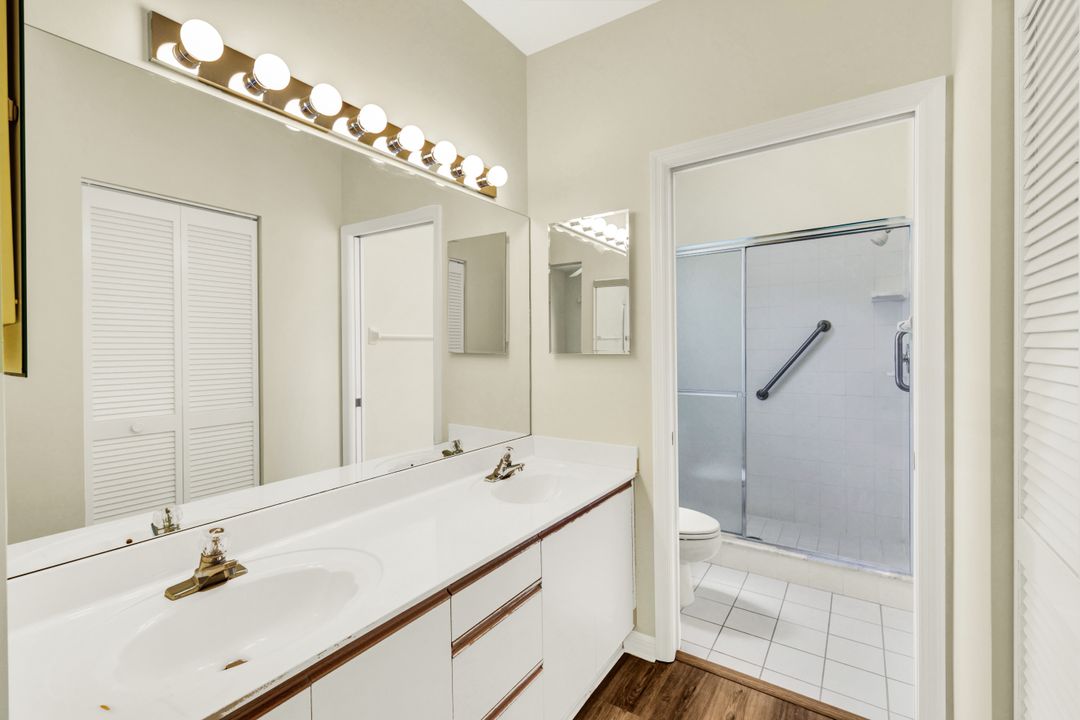 326 Bradstrom Cir # F-204, Naples, FL 34113