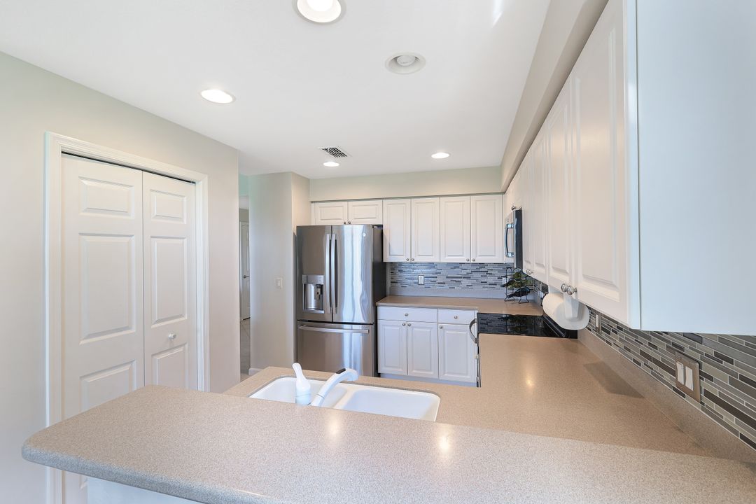 9211 Palmetto Ridge Dr #101, Bonita Springs, FL 34135