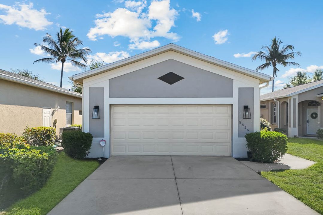 8616 Ibis Cove Cir, Naples, FL 34119