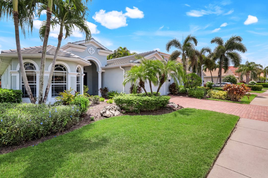 19736 Maddelena Cir, Fort Myers, FL 33967