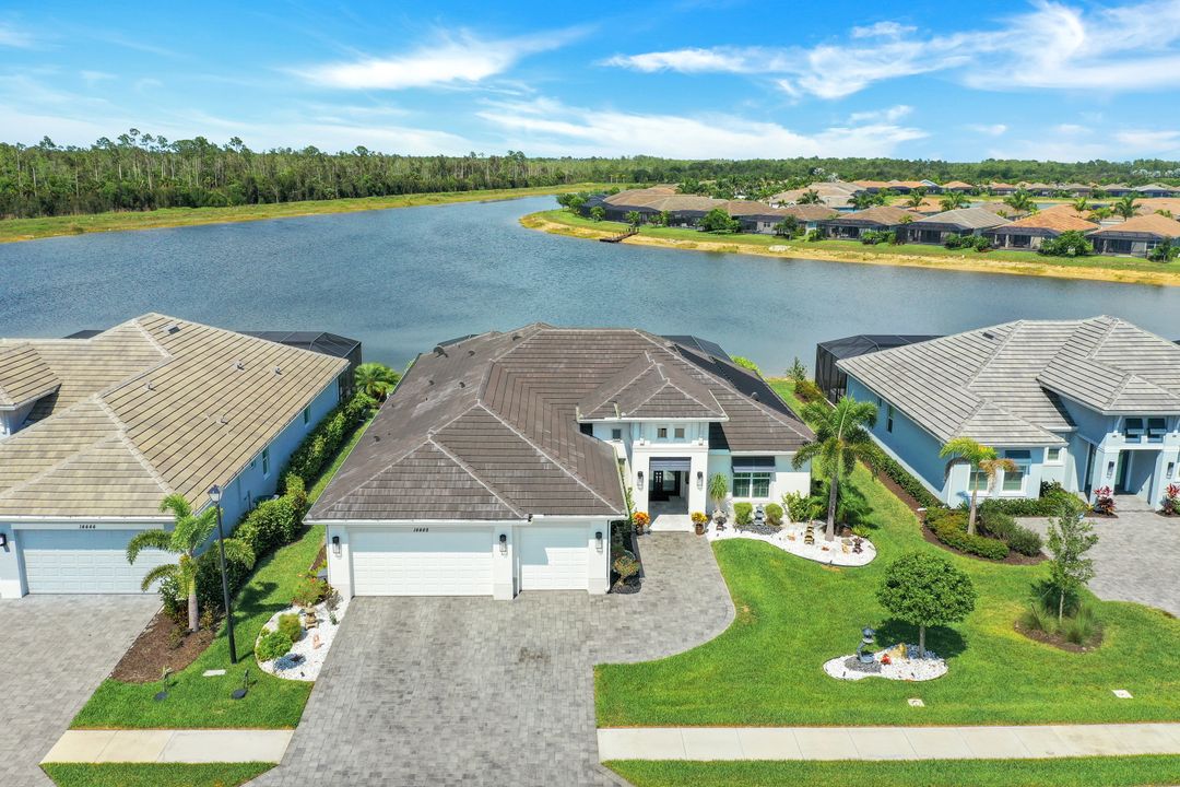 14448 Neptune Ave, Naples, FL 34114