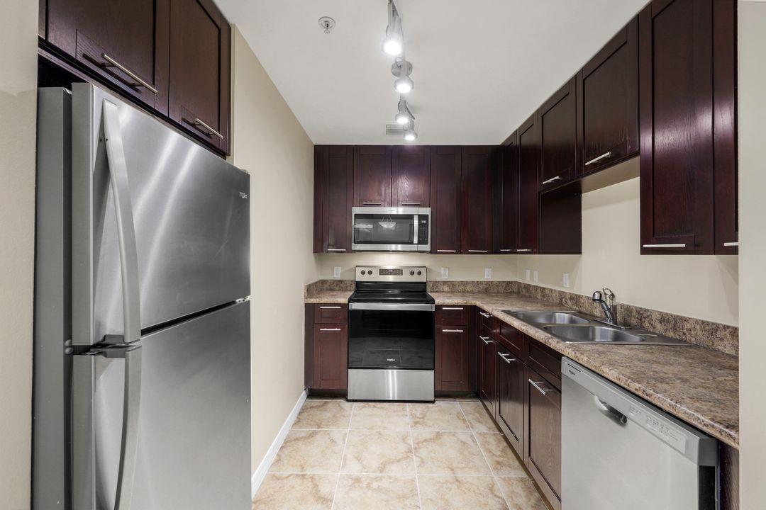 6620 SW 57th Ave #A203, South Miami, FL 33143